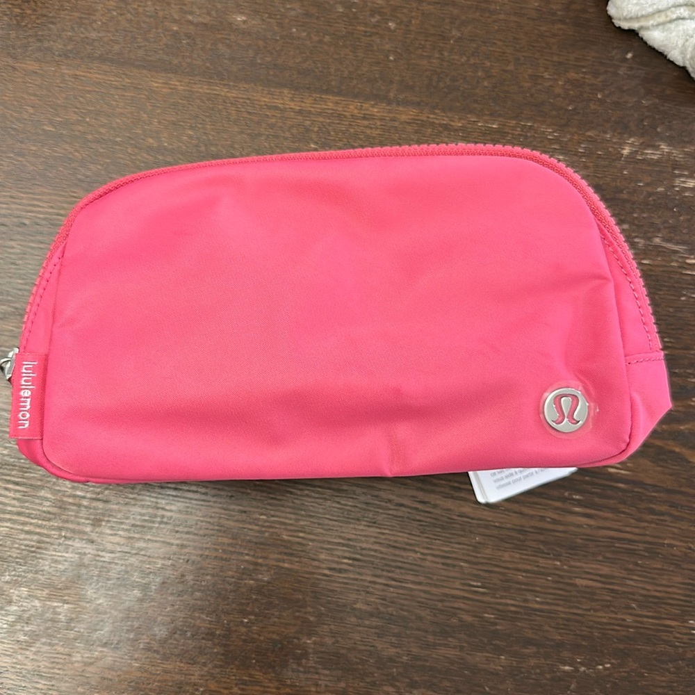 Lululemon belt bag *new* -SOLD